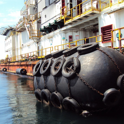 ISO17357 ที่ผ่านการรับรอง Yokohama Floating Fenders 50kPa 3.3 * 6.5M ความต้านทานการฉีกขาด