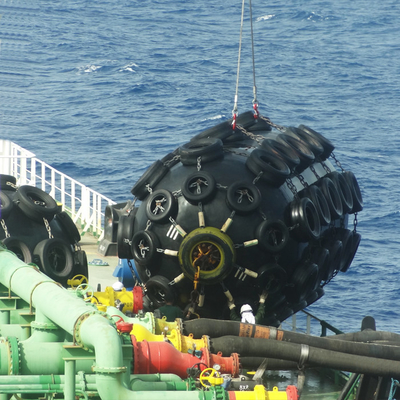 80kPa Yokohama Pneumatic Rubber Fender 2.0 * 3.5M ลอยสำหรับจัดส่งไปยัง Ship