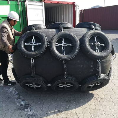 Black Yokohama Type Fender 80kPa 3.3*6.5M สำหรับการจอดเรือ STS Operations