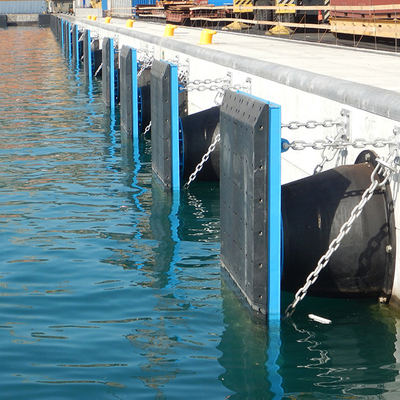 Marine Cone Heavy Duty Boat Fenders สำหรับ RoRo ramps / Passenger Vessel Terminals