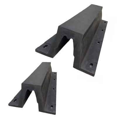 ความต้านทานน้ำมัน V Type Fender PINC2002 Standard Boat Port Berthing Bumper