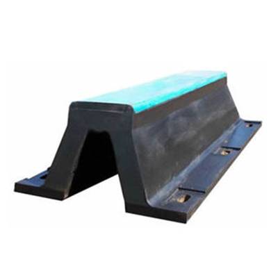 PIAC2002 Heavy Duty V Fenders เพื่อความปลอดภัยในการป้องกันท่าเรือ