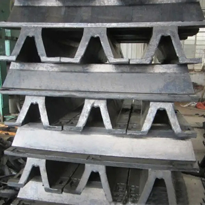 ความต้านทานน้ำมัน V Type Fender PINC2002 Standard Boat Port Berthing Bumper