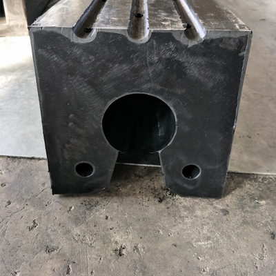 16 MPA Tug Boat Fenders Keyhole Fenders สำหรับการป้องกันบัฟเฟอร์