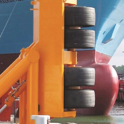 Heavy Duty Anti Aging Roller Fenders PINC2002 บริการ OEM / ODM ที่ผ่านการรับรอง