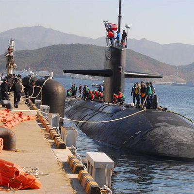50kPa Submarine Fenders ISO17357-1: 2014 ใบรับรอง BV สีดำสำหรับ Berthing