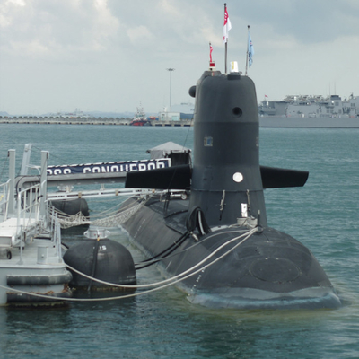 50kPa Submarine Fenders ISO17357-1: 2014 ใบรับรอง BV สีดำสำหรับ Berthing