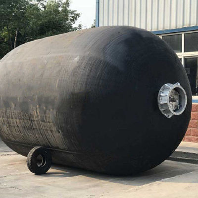 เรือดำน้ำ Catamaran Fenders 50kPa D4.5M สำหรับ Dock Bumper Berthing