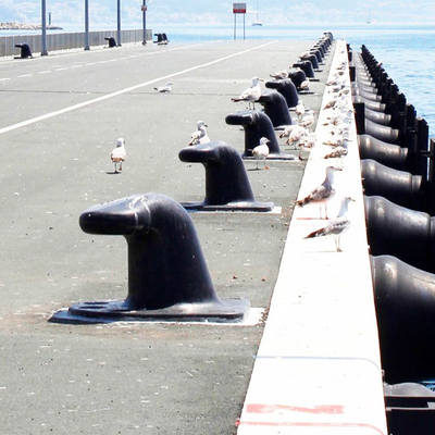 PINC Standard Mooring Bollards เหล็กหล่อ 30 ตันสำหรับ Dock Boat