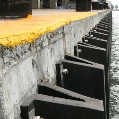 กันชนเรือแรงเฉือนที่ดี PINC 2002 Dock Port Berthing Bumper