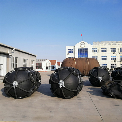 2.0 * 3.5m บังโคลนยางลม Iso17357 Standard Mooring Floating