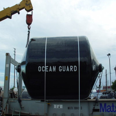 โพลียูรีเทนเรือโฟมบังโคลนทรงกระบอก Dia 1200mm * 2000mm สำหรับการป้องกัน Dock