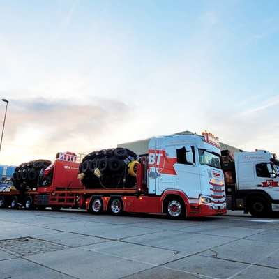 Berthing Oem ยางกันกระแทก Yokohama เส้นผ่านศูนย์กลาง 500mm-4500mm