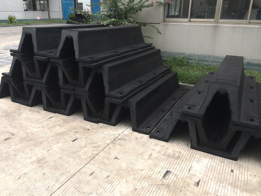 OEM กำหนดเอง V ประเภทบังโคลนยางทะเลสำหรับเรือ