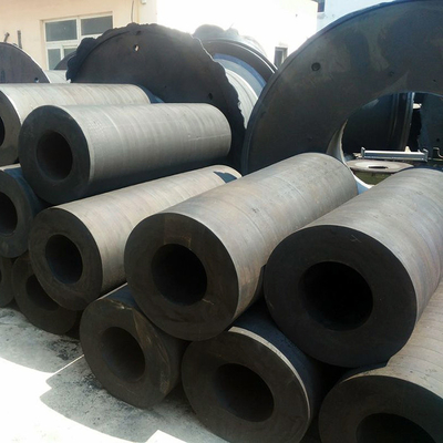 ความต้านทานต่อแรงกระแทก 600 มิลลิเมตร กระบอกเรือ Fenders Dock Solid สําหรับการดําเนินงานการวางเรือ