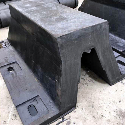75 Shore A OEM ยาง Dock Fender ประเภท V สําหรับเรือ