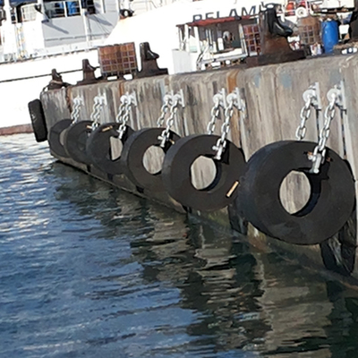 Fenders ทะเลกระบอก อุปกรณ์ป้องกันทะเล Fenders ราคาถูกสําหรับการดําเนินงาน Dock