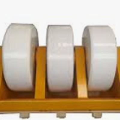 ผู้ผลิต 10t-40t ความจุ มุม Dock Gates ยาง Roller Fender