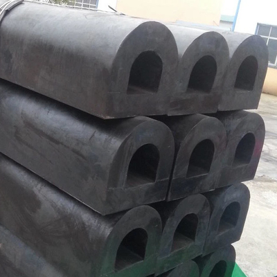 โดกยาง Fender ความต้านทานแรงกระแทกสูง Fenders ประเภท D สําหรับทอร์มิเนลสินค้า