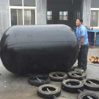 เครื่องป้องกันเรือ Jumbo Fender ตามมาตรฐาน ISO17357 2014 สําหรับเรือที่จอด