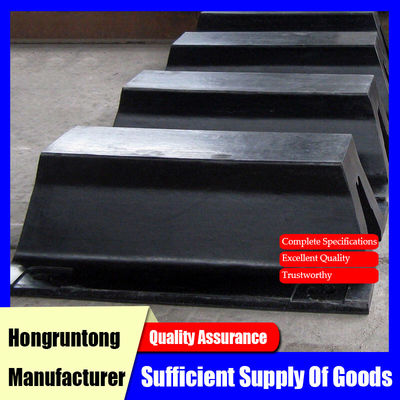 บังโคลนทางทะเลรูปตัววี ดูดซับแรงกระแทกได้อย่างมีประสิทธิภาพ ออกแบบให้มีน้ำหนักเบา ไม่ต้องบำรุงรักษา