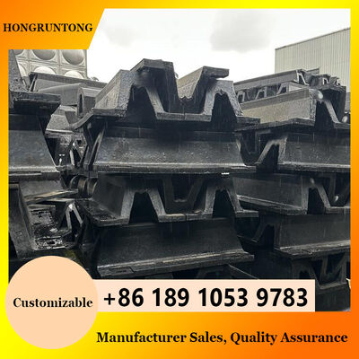 V Dock Fender ความดึงดูดแรงกระแทกสูง ความต้านทานการบดอัดที่ดีมาก อายุการใช้งานยาว