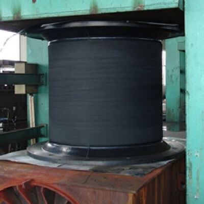 บังโคลนยางเซลล์พร้อมการดูดซับพลังงานสูง ทนทานต่อแรงกระแทกสูง และอายุการใช้งานยาวนานสำหรับการใช้งานทางทะเลและท่าเรือ