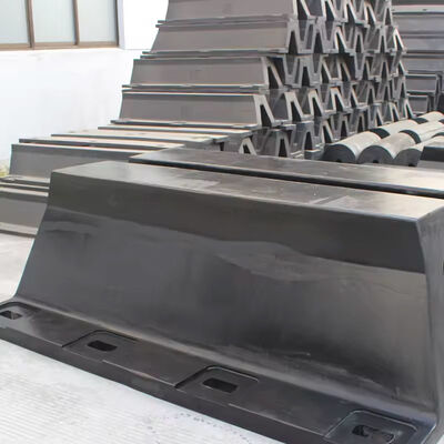 ประเภท V Fender Dock Fender ป้องกันภาระหนัก การซึมผลกระทบที่ดีเยี่ยม ผลงานที่น่าเชื่อถือ